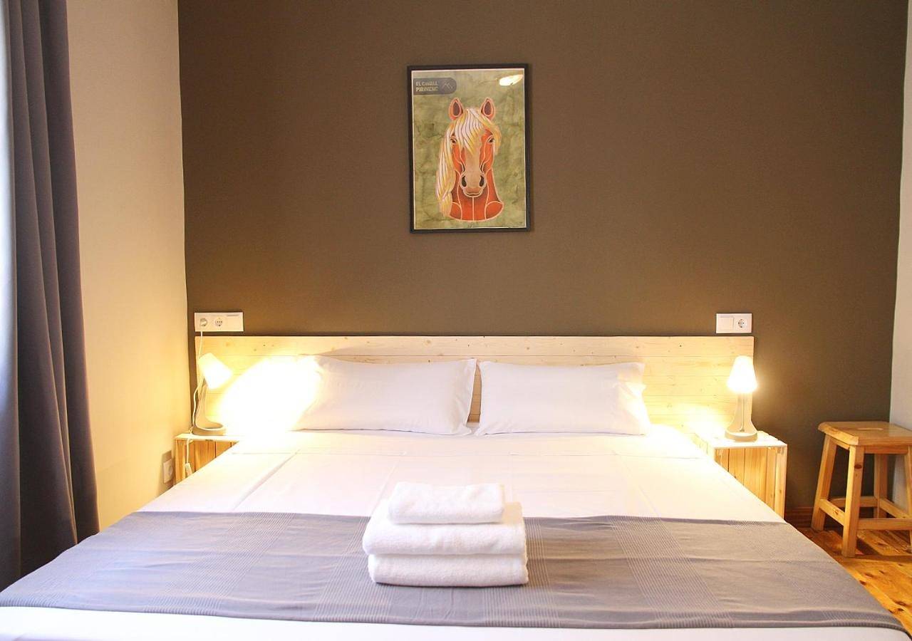 Double Room with Shared Toilet in Puigcerdá, Pirineo Catalan