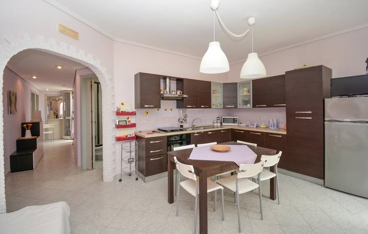 Apartamento vacacional entero, Apartamento con terraza y vistas al mar cerca de la playa de Punta Secca in Casuzze, Santa Croce Camerina