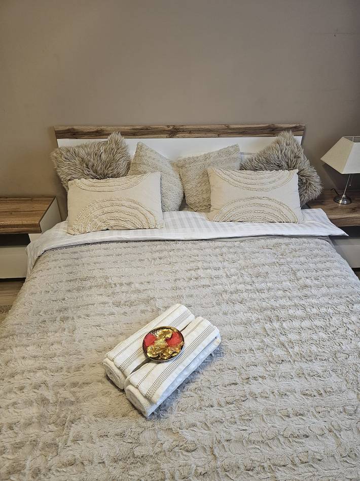 Entire holiday apartment, Przytulne mieszkanie in Zyrardow with Free Parking in Masovia