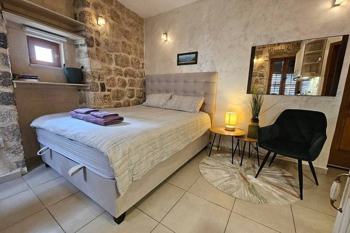 Gîte pour 2 personnes, avec terrasse et jardin à Kotor - 3