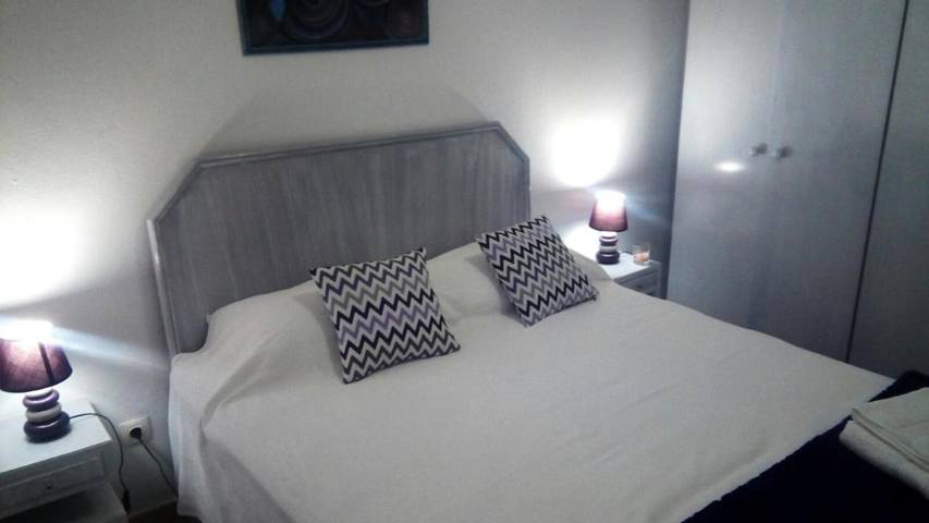 Location de vacances pour 8 personnes, avec Terrasse ainsi que Jardin et Vue à Estoril - 3