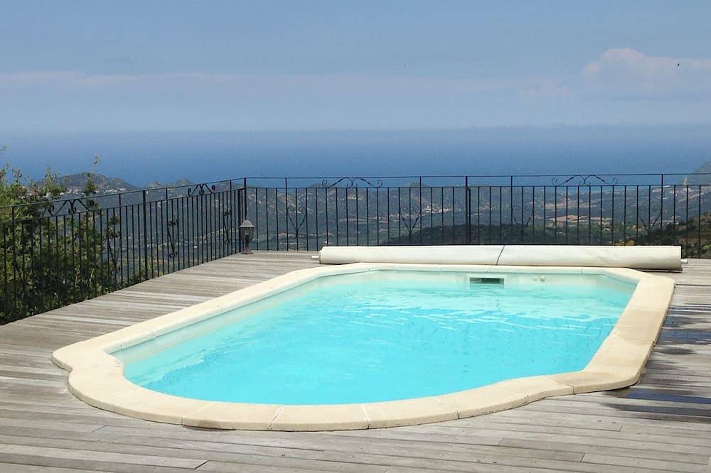 Luxus Villa außergewöhnlichen Panoramablick über das Réginu Tal und das Meer in Speloncato, Calvi und Umgebung