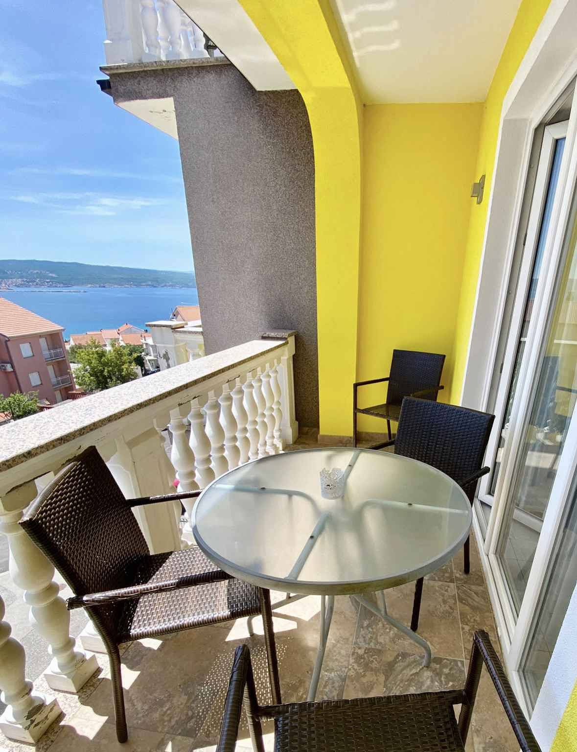 Ganze Ferienwohnung, Ferienwohnung mit Klimaanlage und Meerblick in Crikvenica, Primorje-Gorski Kotar