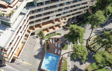 Ferienwohnung für 2 Personen, mit Terrasse und Garten sowie Pool in Podstrana