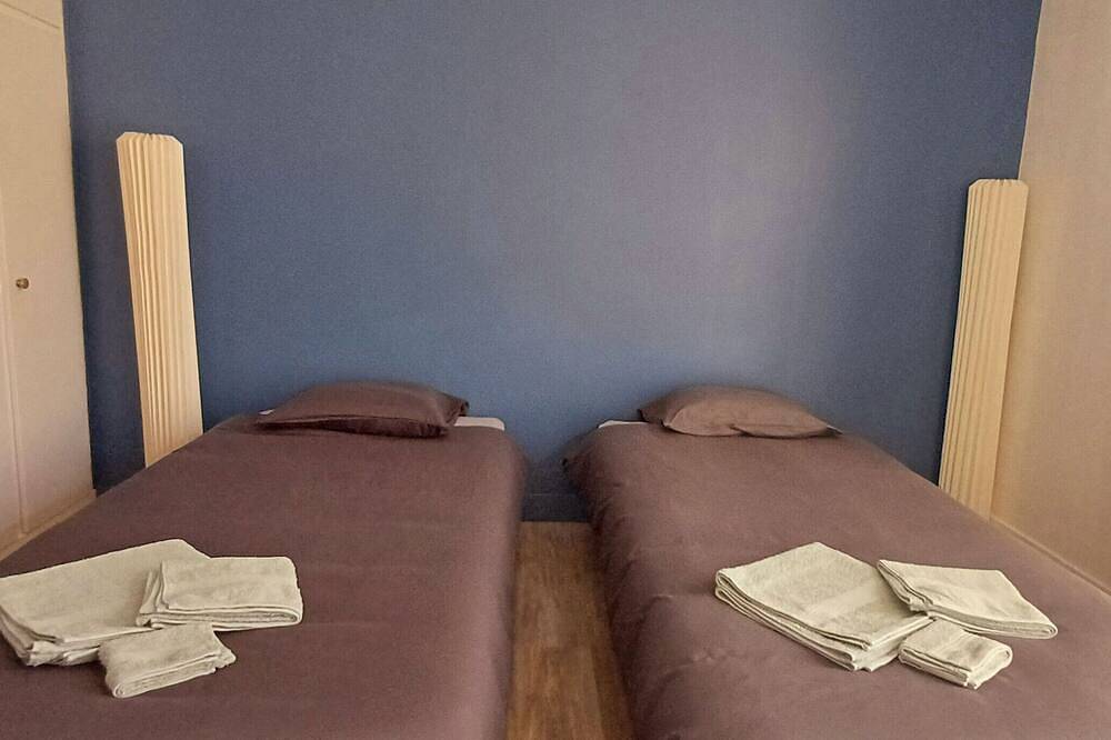 Holiday Home 'Ilostou' with Private Terrace, Garden and Wi-Fi in Rivière (Indre-et-Loire), Loire Valley