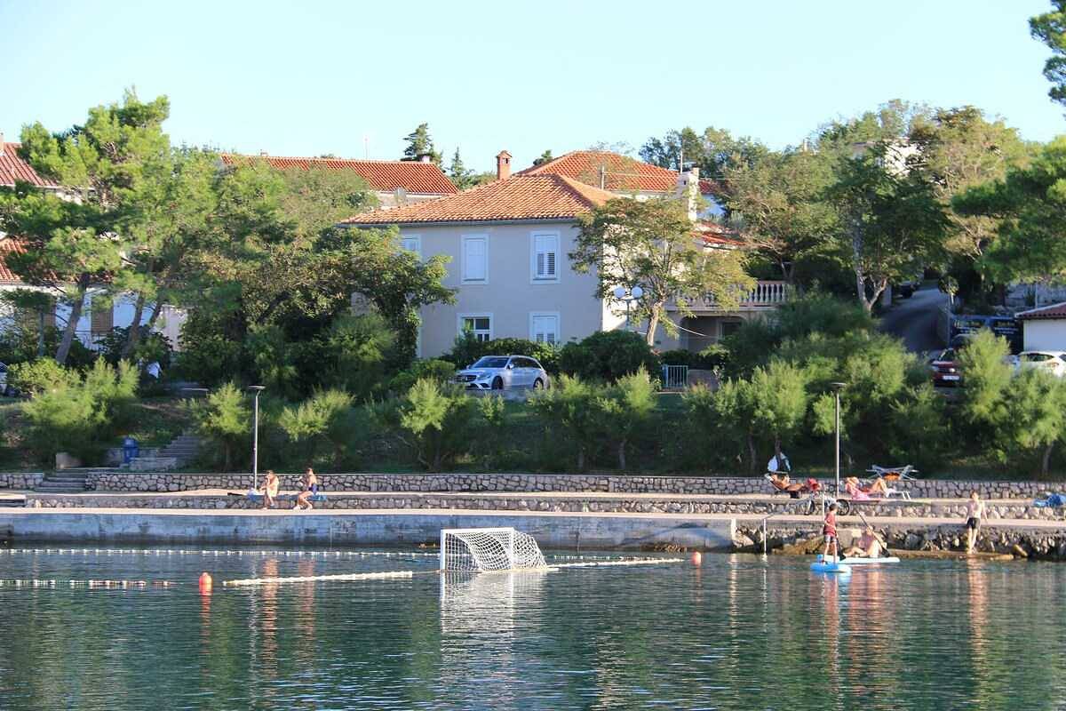 Appartamento vacanze a Šilo a partire da 93€ a notte