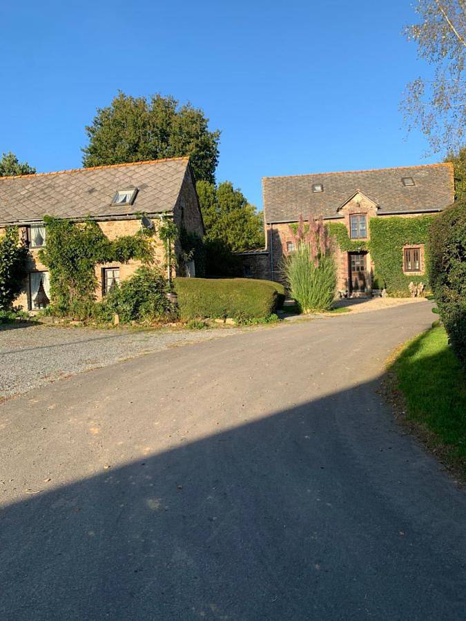 Location de vacances pour 6 personnes, avec jardin ainsi que vue et piscine, animaux acceptés à Plouguenast - 3