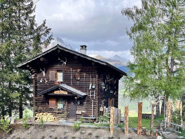 Ferienhaus für 4 Personen, mit Garten in Surses