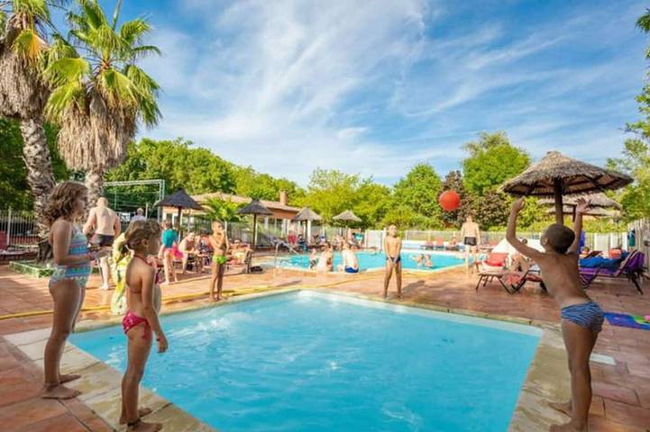 Gîte pour 3 personnes, avec terrasse et piscine à Villegly - 3