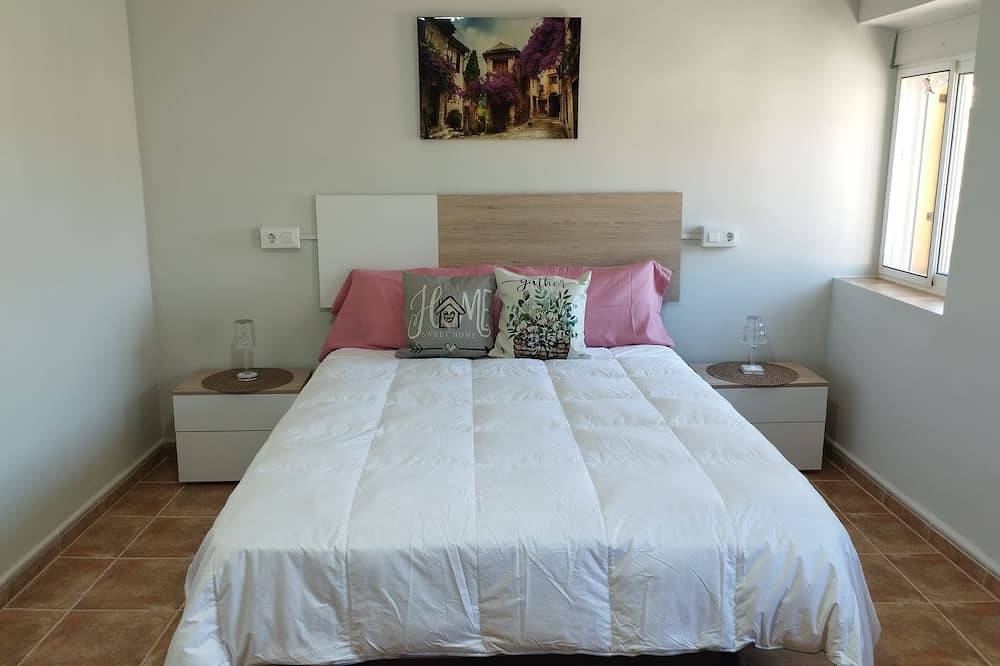 Entire apartment, Pleasant apartment with Ac in Sege in Yeste, Albacete Province