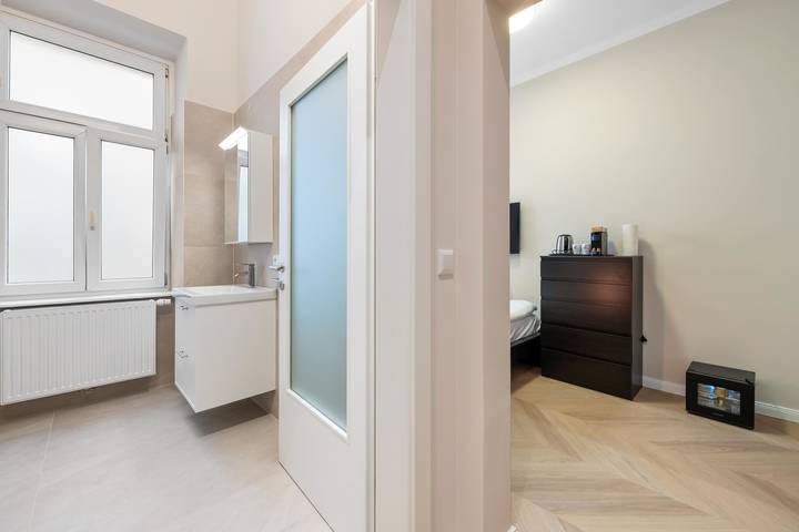 Entire apartment, Kaiser 1Br | Metro & Tram | Nespresso | Central in Vienna, Donau Niederösterreich