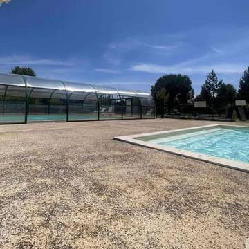 Maison de campagne pour 5 personnes, avec piscine et terrasse à Beynat