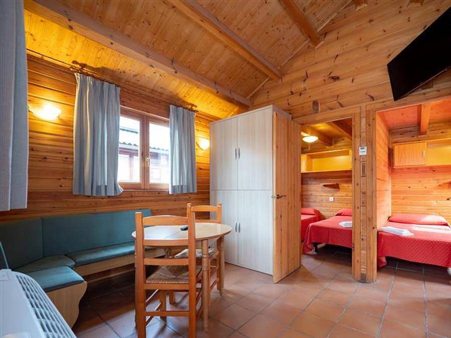 Morillo de Tou - Pueblo Recuperado - Centro de Vacaciones - Chalet 4 persons - Ecobungalow Escuaín - 2 Bedrooms in Morillo de Tou, Aínsa