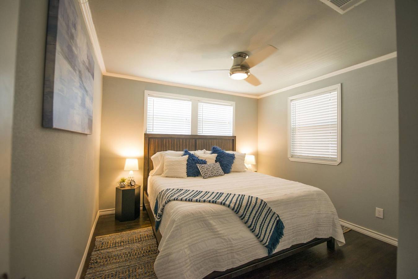 Walk to the Silos 3 Bed 1960 s Bungalow near Baylor in Waco, McLennan County