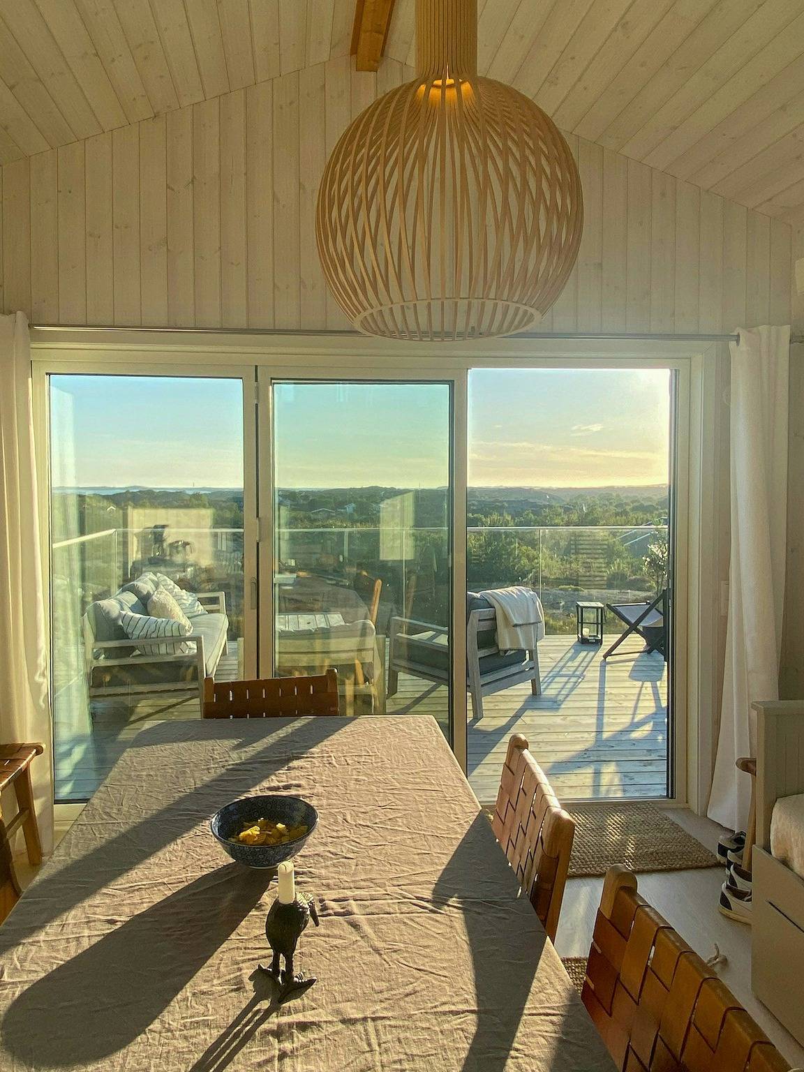 Maison près de la mer avec piscine à Hällevikstrand in Orust