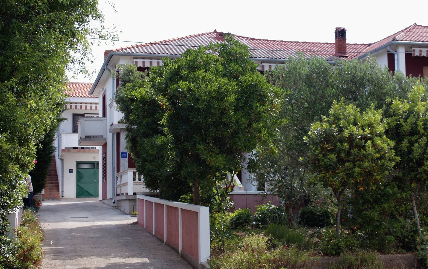Appartamento intero, Appartamento di due stanze con balcone e vista mare Barbat (Arbe - Rab) A-4993-a in Kaštel (Barbat), Barbat na Rabu