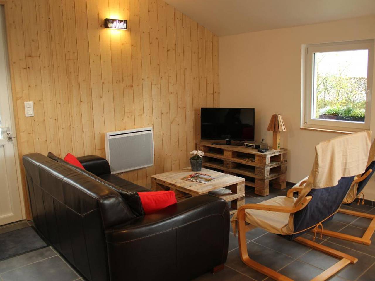 Gîte au calme avec parking - 5 pers. in Saint-Waast, Avesnes-sur-Helpe
