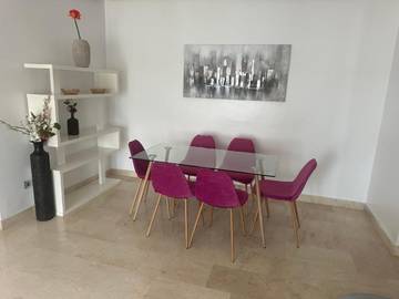 Gîte pour 5 personnes, avec piscine ainsi que balcon et vue, animaux acceptés à Rabat