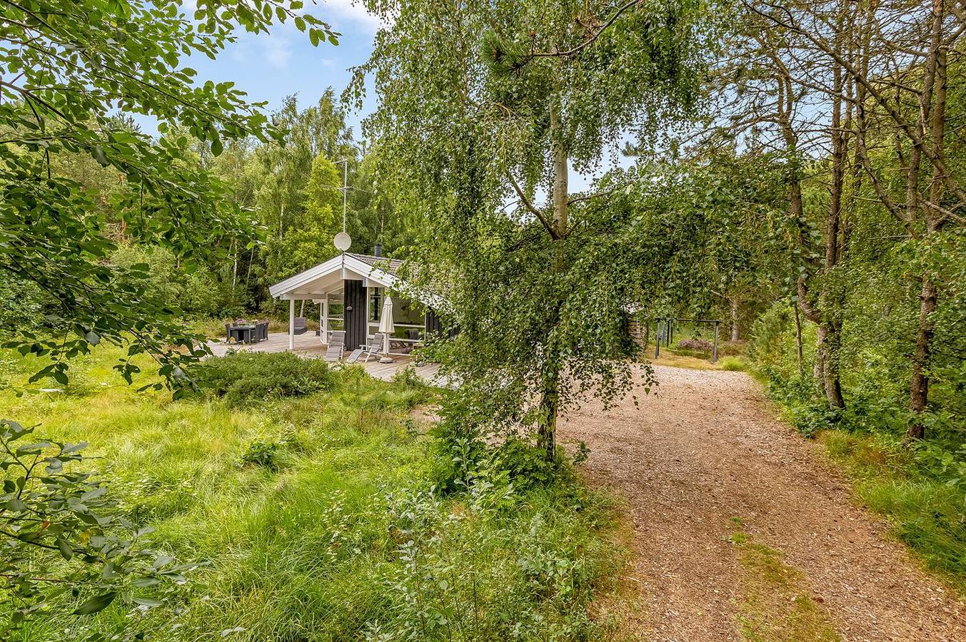 Stunning home in Læsø w/ Sauna, 3 Bedrooms and Wifi in Vesterø, Læsø