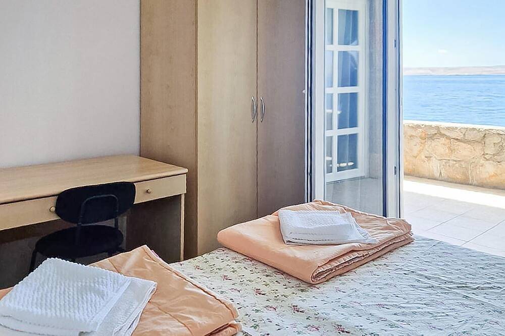 3 bedroom stunning home in Karlobag in Lukovo, Kvarn land