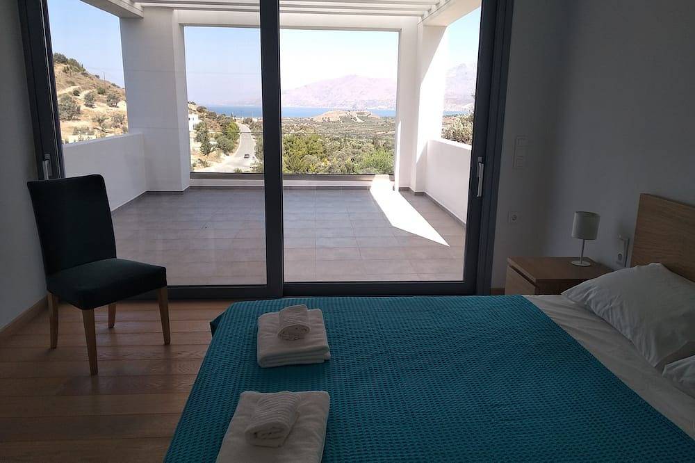 Open sky villa Kamilari-infinity pool in Kamilari, Iraklio-Heraklion und Umgebung