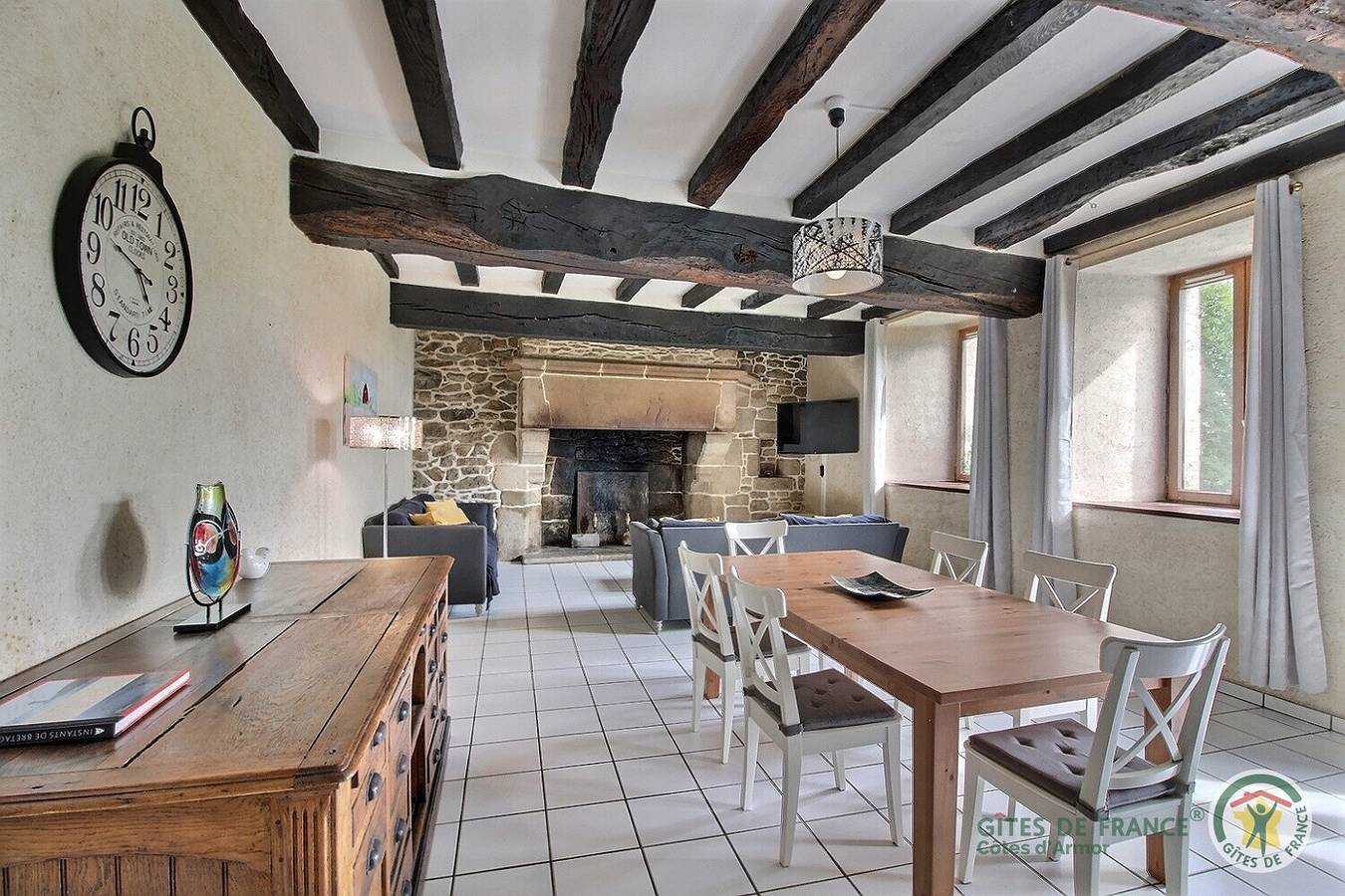 Ty Kermorzu in Saint-Adrien, Guingamp Region