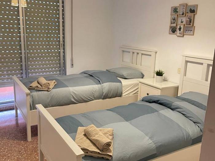 Ganze Ferienwohnung, Ferienwohnung für 10 Personen mit Balkon/Terrasse in Port de Sagunt, Sagunto
