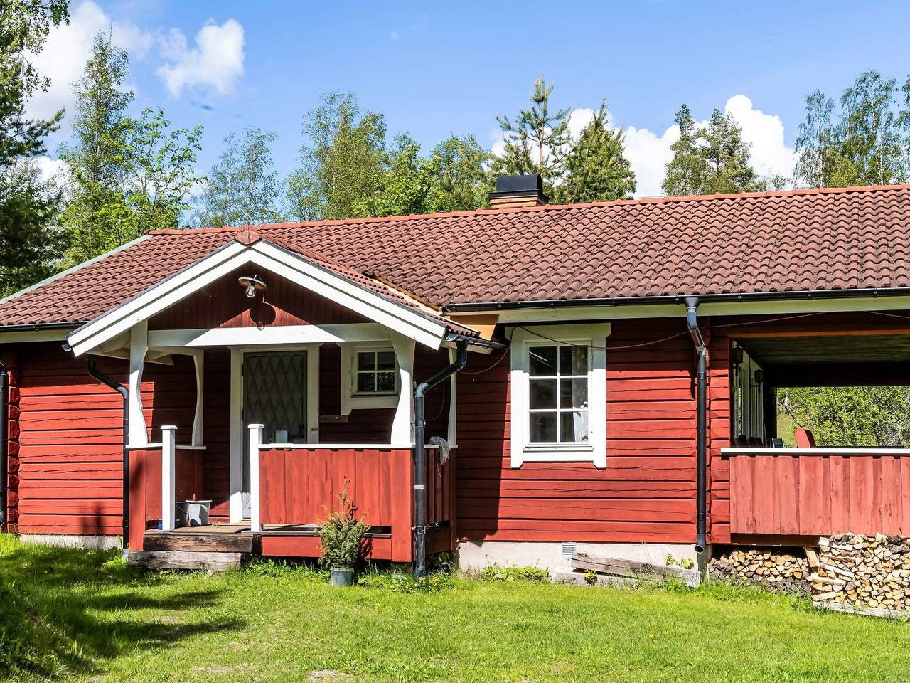 Friedlicher Rückzugsort am See Gopen in Falun, Dalarna