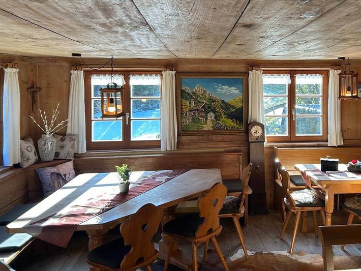 Chalet für 12 Personen, mit Balkon und Garten sowie Whirlpool in Oberstdorf - 4