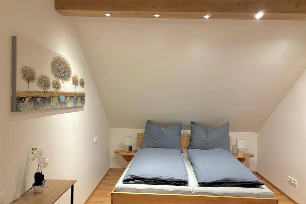 Ganze Wohnung, Gästehaus \"Seeblick\" - Helle Penthousewohnung vor den Toren Salzburgs in Seekirchen am Wallersee, Bezirk Salzburg-Umgebung