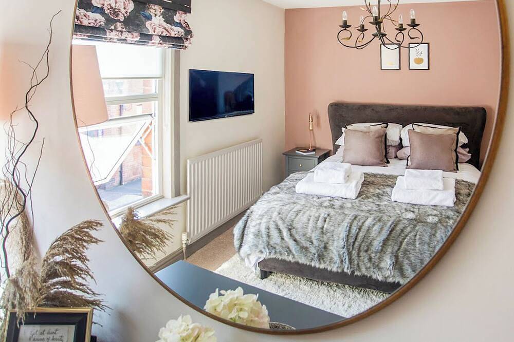 2 bedroom accommodation in Warwick in Warwick, Warwickshire