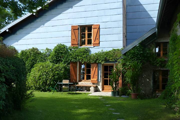 Gîte pour 4 personnes, avec terrasse et jardin - 1