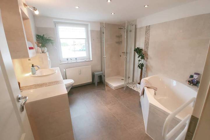 Ferienwohnung für 2 Personen, mit Sauna und Whirlpool sowie Balkon und Garten in Zittau - 3