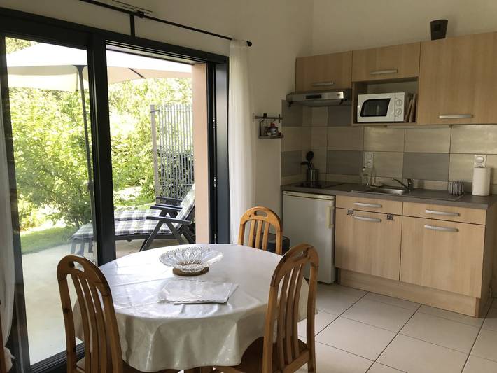 Gîte pour 2 personnes, avec jardin et vue sur le lac dans les Pays de la Loire - 3