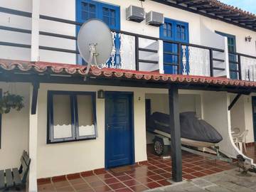 Location de vacances pour 11 personnes, avec jardin et vue à Arraial do Cabo