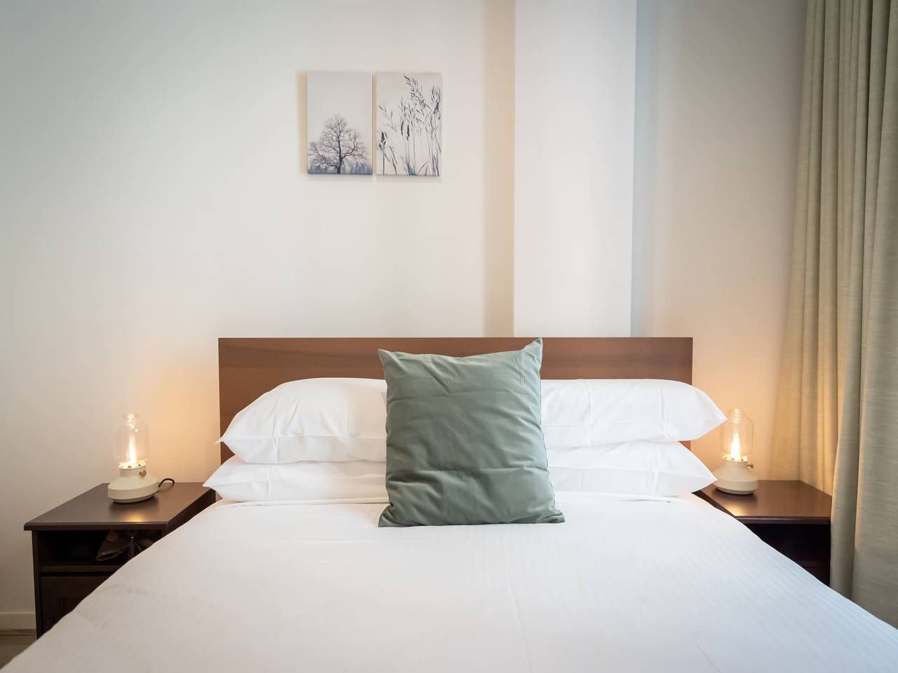 Entire apartment, Convenient 2-Bed Apartment in Melbourne's Heart in Melbourne, Victoria