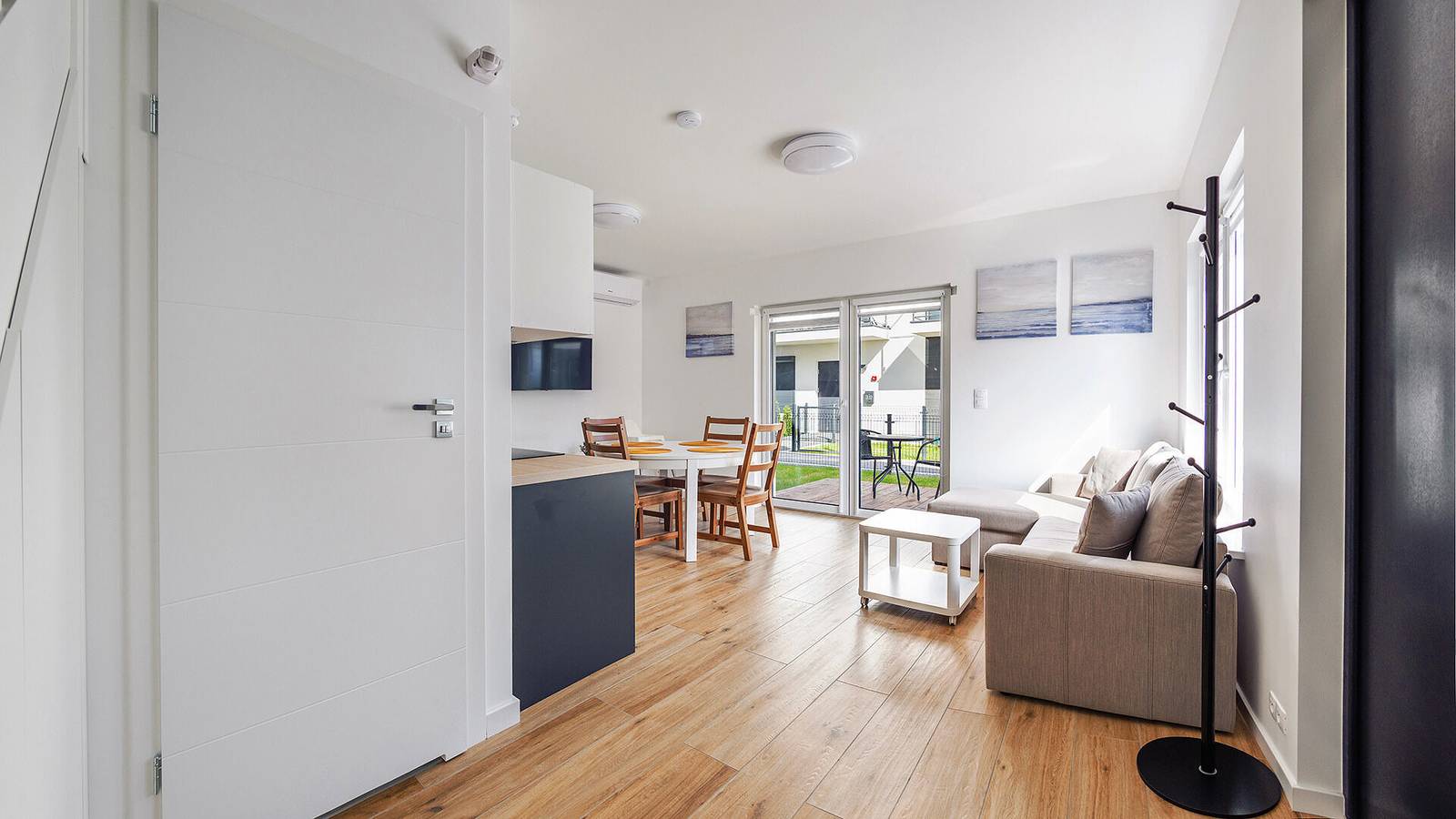 Cały apartament wypoczynkowy, Apartament wakacyjny dla 4 osób z ogród in Dziwnówek, Wyspa Wolin