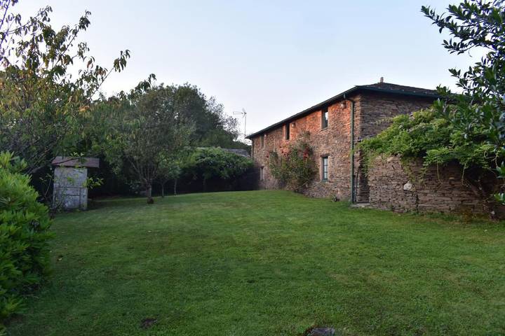 Casa rural para 10 personas, con Terraza además de Jardín y Vistas en Provincia de Lugo - 2