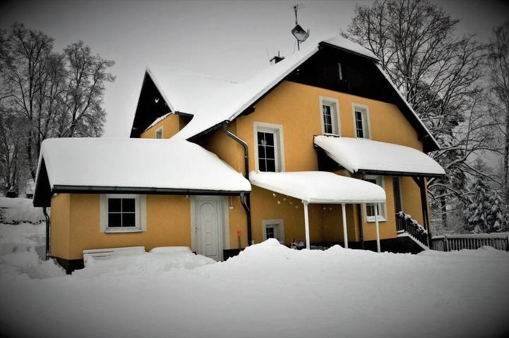 BnB für 12 Personen, mit Garten und Ausblick in Tschechien