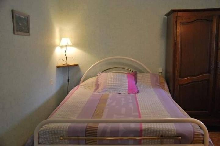 Gîte pour 2 personnes, avec jardin, animaux acceptés dans l' Aveyron - 2