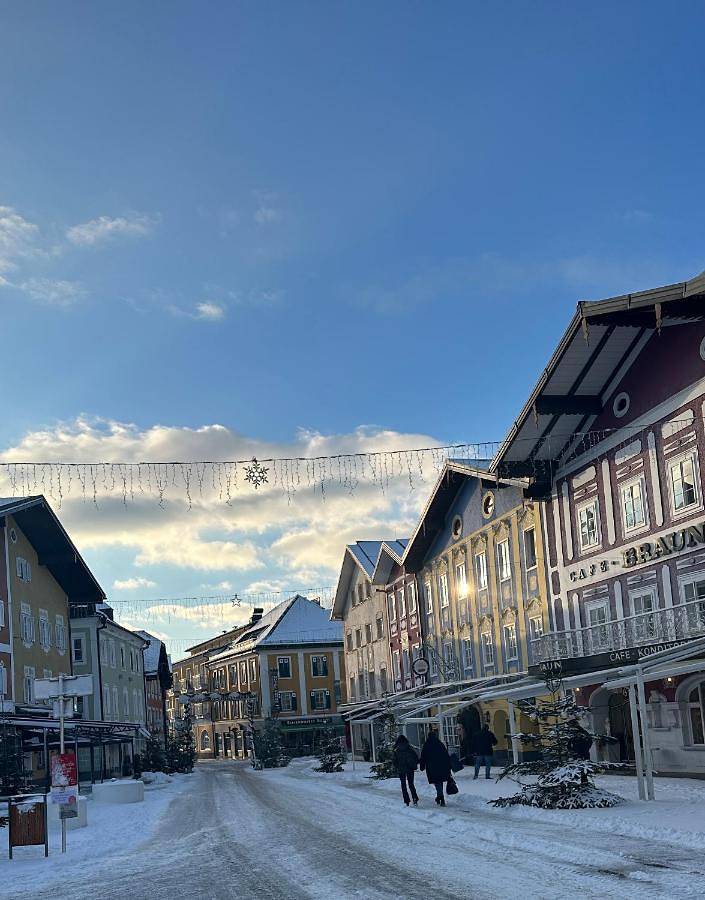 Ferienwohnung für 7 Personen, mit Balkon und Sauna sowie Seeblick und Ausblick in Mondsee (Stadt) - 4