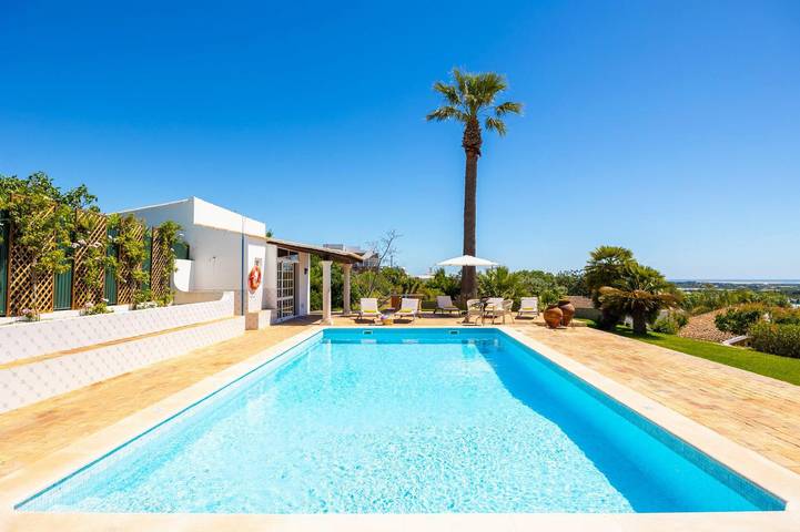 Location de vacances pour 10 personnes, avec terrasse et jardin à Moncarapacho - 2