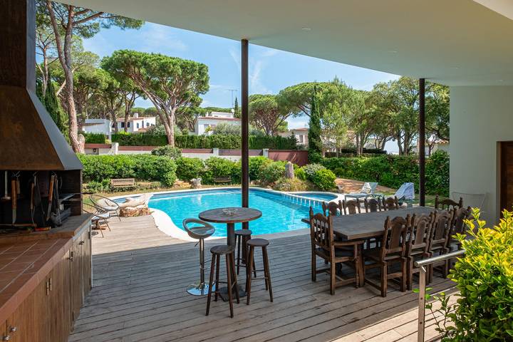 Casa rural para 8 personas, con vistas al mar además de jardín y terraza, Se admiten mascotas en Calella de Palafrugell - 2