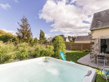 Gîte pour 3 personnes, avec jardin et jacuzzi en Normandie