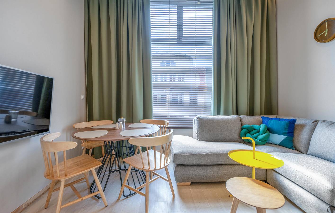 Cały apartament wypoczynkowy, Apartament wakacyjny dla 3 osób z widok na jezioro in Giżycko, Niegocin