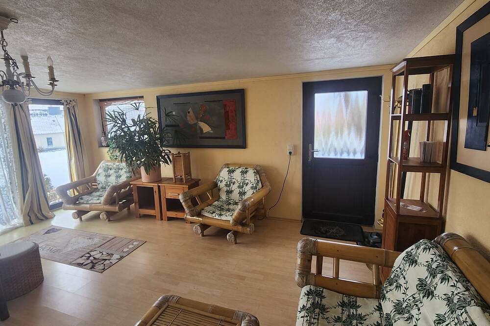Family-friendly vacation home for up to 5 people + dog - with terrace, garden in Bad Doberan (City), Bad Doberan