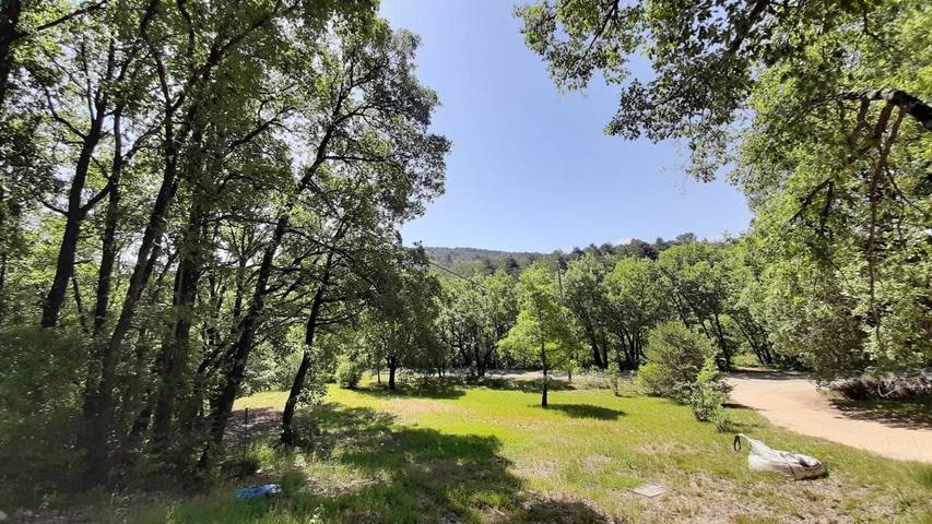 Location de vacances pour 2 personnes, avec vue et jardin à Sainte-Croix-à-Lauze - 3