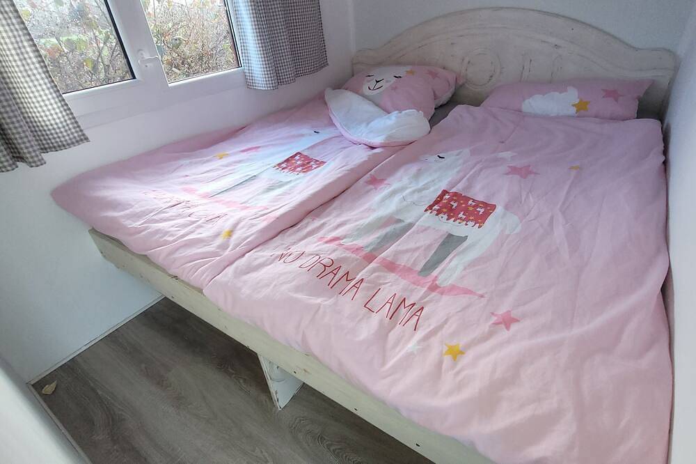 Urlaub mit Campingflair, Komfort und Ponies in Ihlow, Nordseeküste