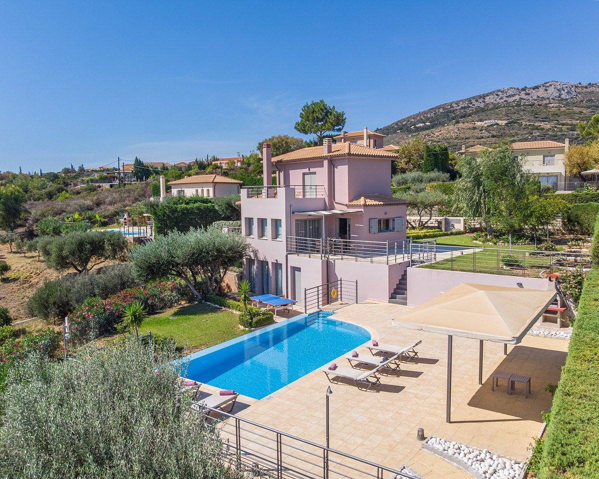 Villa Anna with Private Pool in Skala, Céphalonie