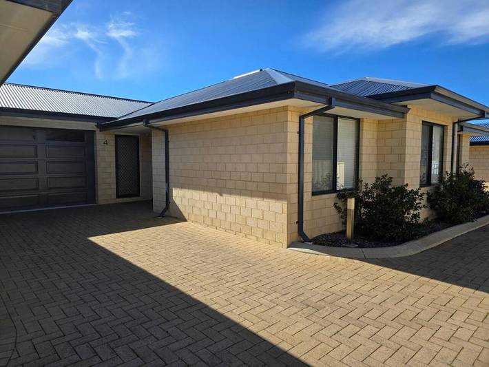 Location de vacances pour 6 personnes, avec jardin et balcon à Esperance